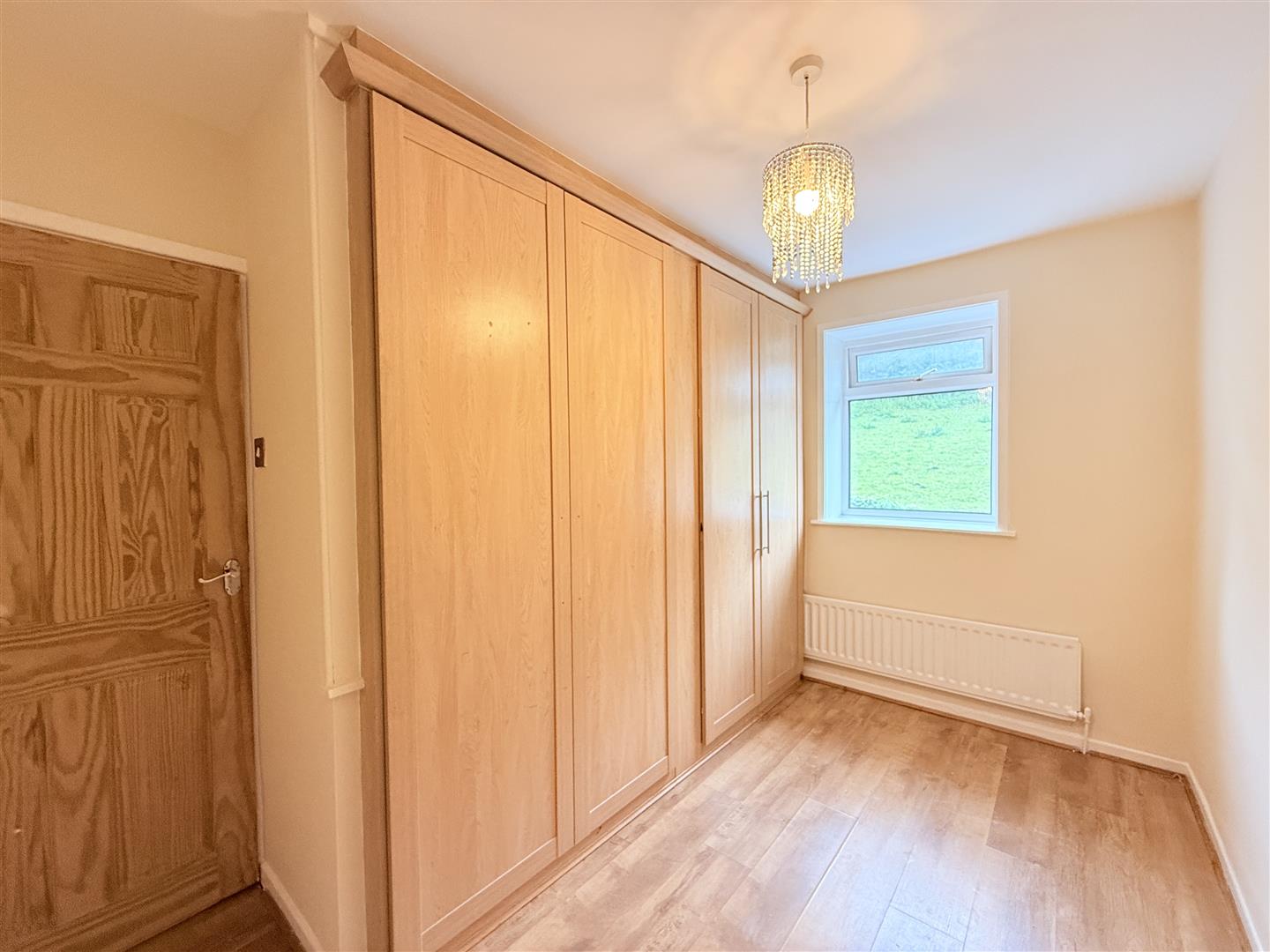 2 bed house - mid terrace in Stockport Road, Mossley – photo 5